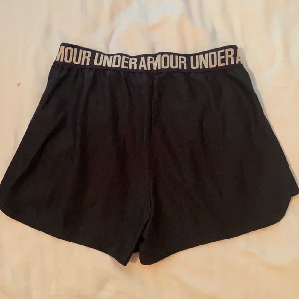 Under Armour Shorts - Picture 2 of 2